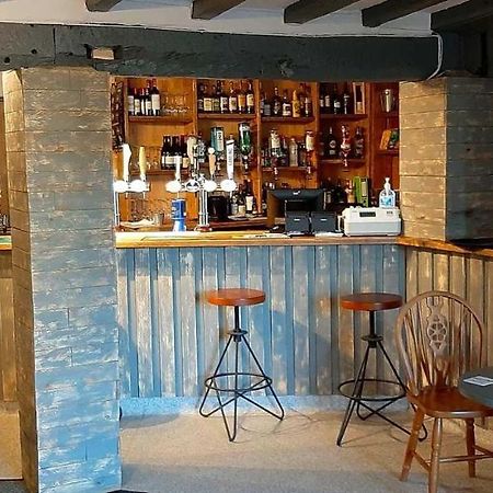 Suite At The Green Dragon Inn & Kitchen Welshpool Exterior foto