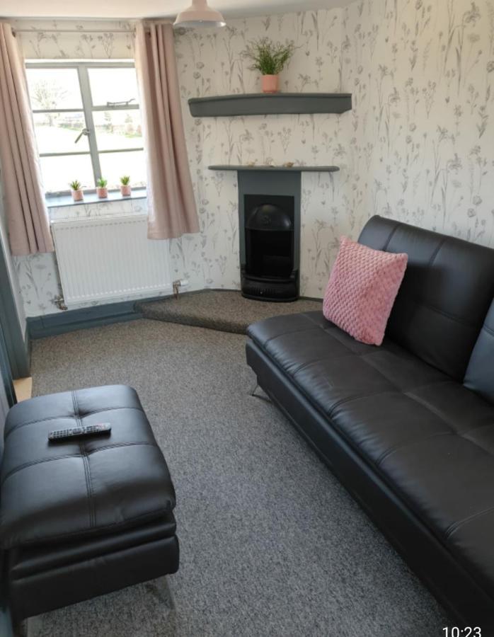 Suite At The Green Dragon Inn & Kitchen Welshpool Exterior foto